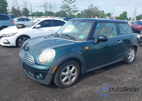 2008 Mini Cooper из США, поврежденный, VIN WMWMF33518TU66603